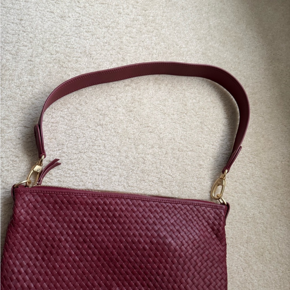 Quince Italian Leather Crescent Handwoven Shoulder Bag in Merlot, size Large - Picture 3 of 5